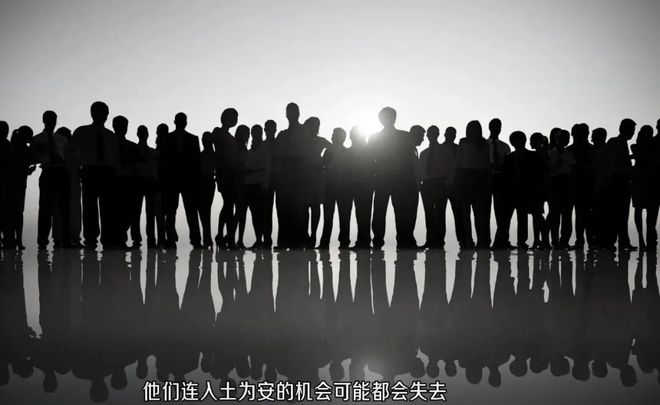 仅2分钟的时间300多人就被烧成焦炭尊龙人生就是博史上最诡异的一场火灾仅(图20)